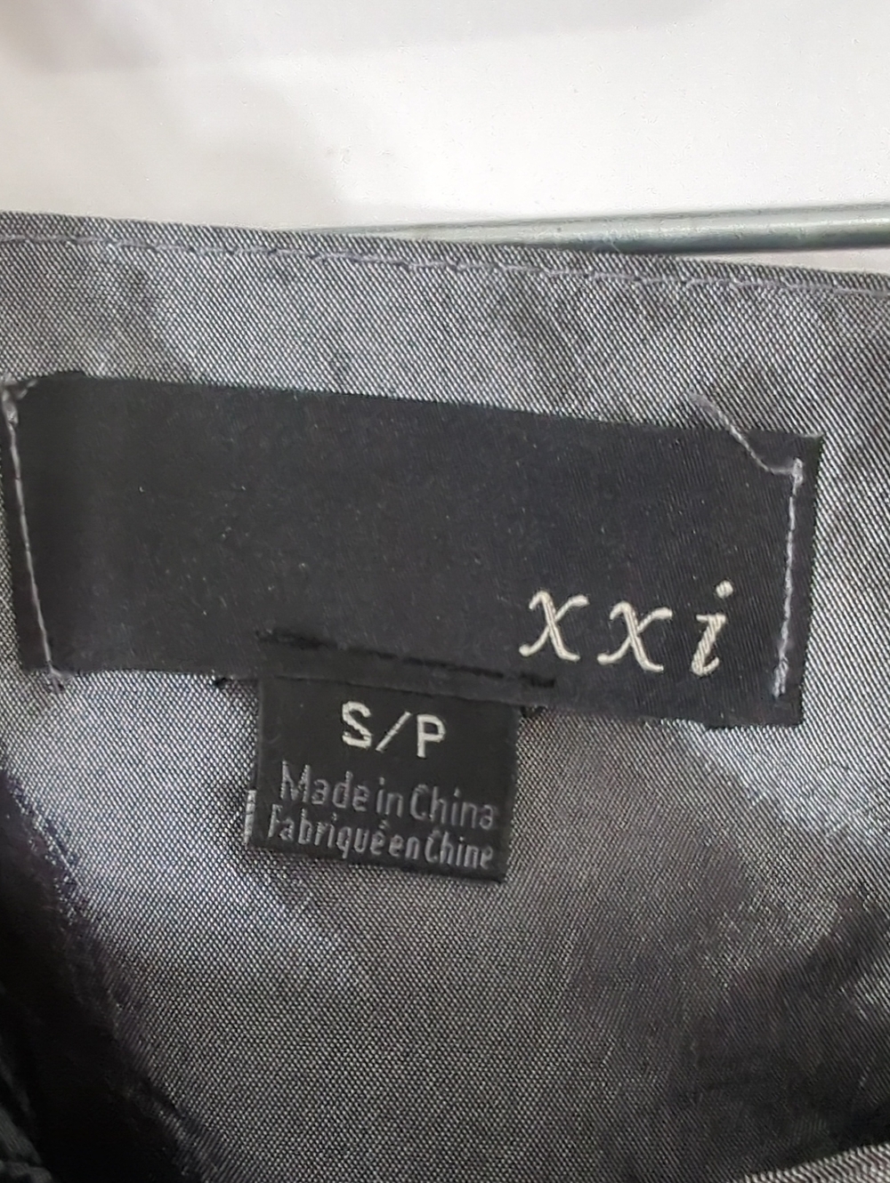 Vintage XXI Forever 21 Y2K Gunmetal Pewter Ruffle Mini Skirt Small - Picture 6 of 8